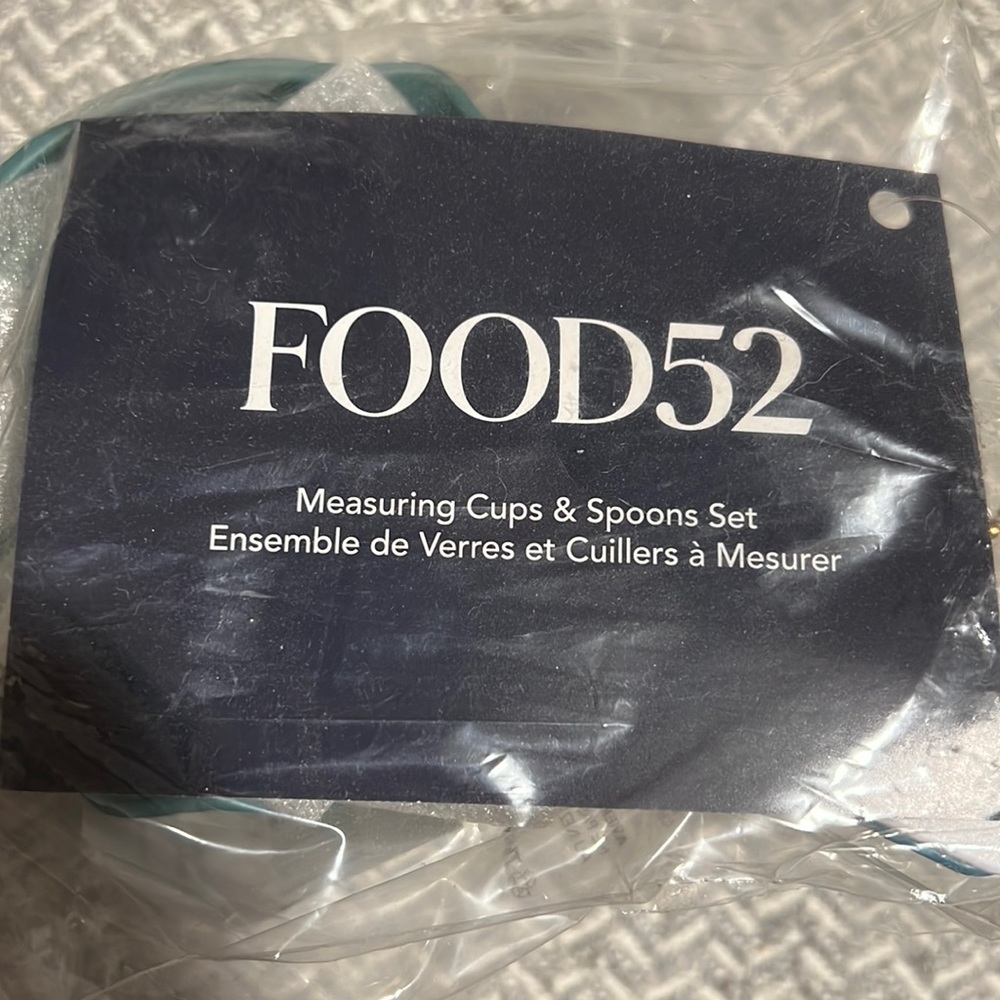 Food 52 measuring cups and measuring spoon set